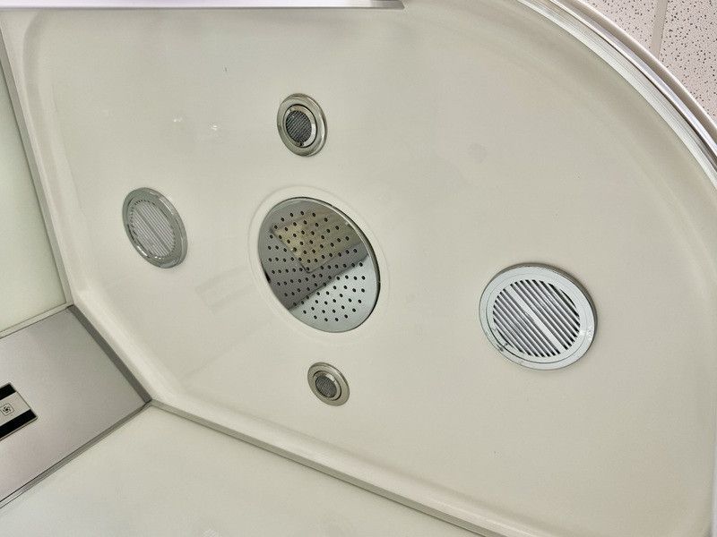 Душовий бокс VERONIS BN-4-120 white CHROME (L) 120х80х215 VE-BN4120WHITELCHR фото